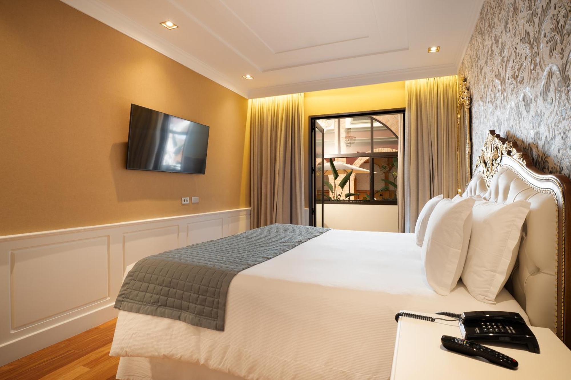 Pousada Luis XV Campos do Jordão Kültér fotó Deluxe Room